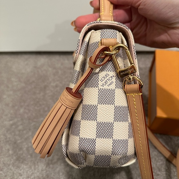 Louis Vuitton Croisette Bag in Damier Azul - Picture 7 of 12